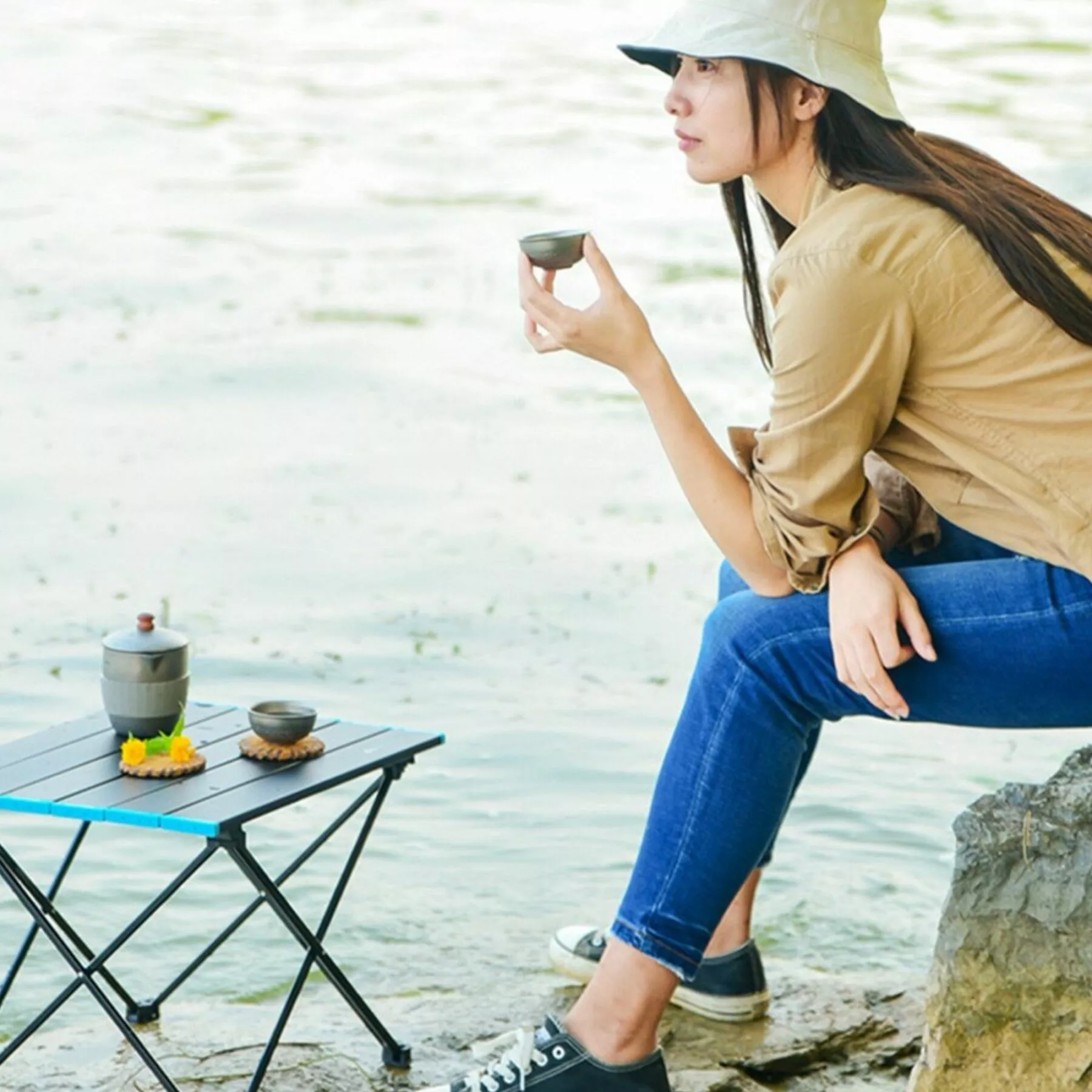 Portable Camping Table with storage – Bild 8