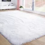 White fluffy rug for bedroom