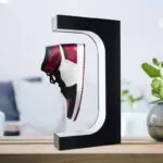 Levitating Shoe Display – Bild 2
