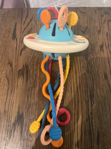 Ollie™ UFO Silicone Pulling Toy photo review