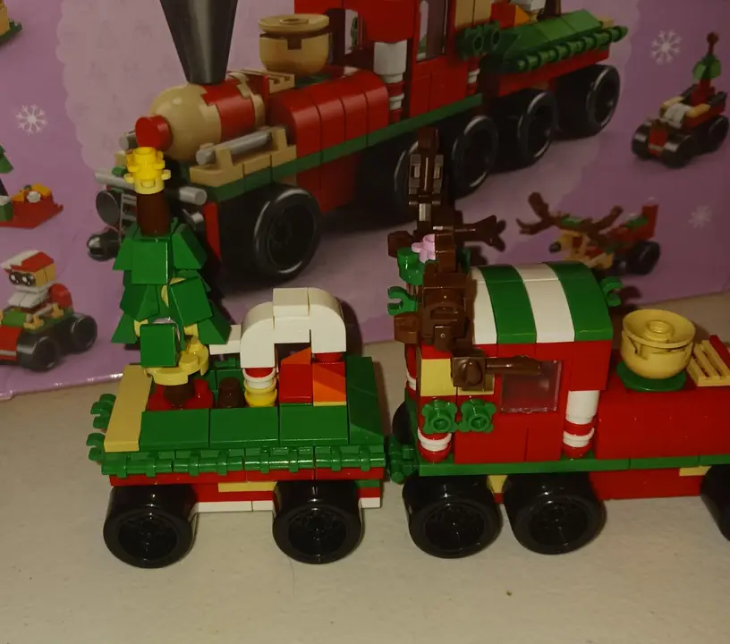 HoliBlox™ 6 In 1 Upgraded Christmas Building Blocks Set With Light photo review